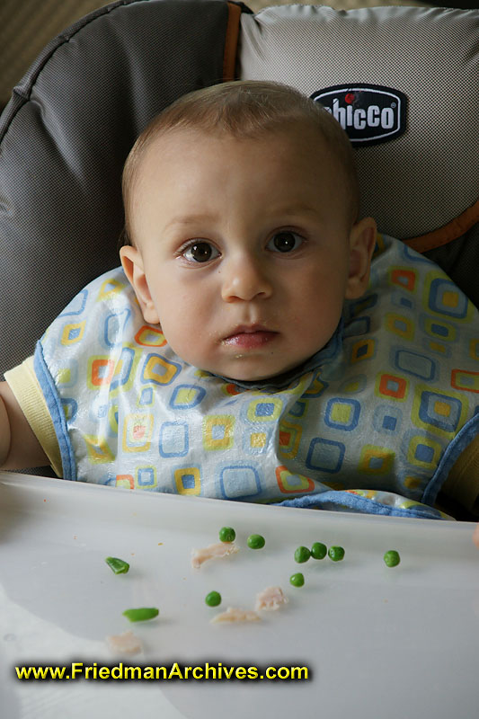 baby,infant,toddler,unhappy,expression,childhood,choice,displeasure,disappoint,disappointment,
