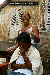 Laughing during haircut 300 dpi PICT4435