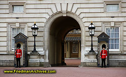 Buckingham Palace Guards DSC04272