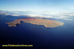 Kaho'olawe from the air DSC07234