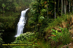 Waterfall on a blah day (slow) 6x 300 dpi DSC08511