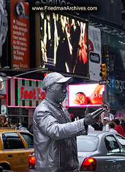 Silver Mime in Times Square PICT5093