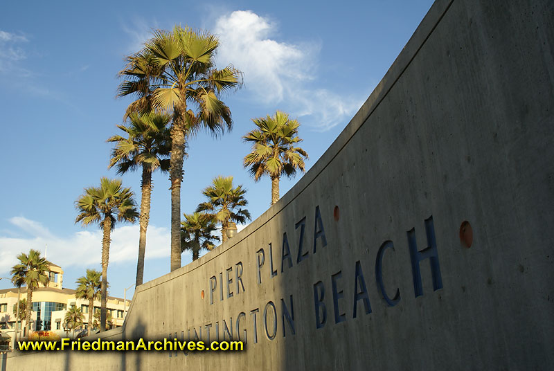 Pier Plaza Huntington Beach