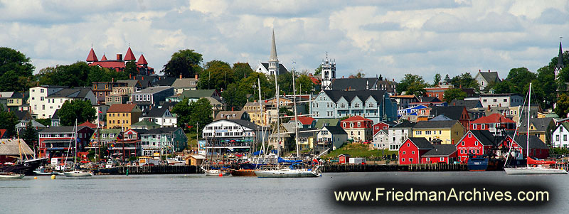 city,tourist,tourism,economy,paint,colors,clouds,sky,ocean,township,boats,picturesque,,water,