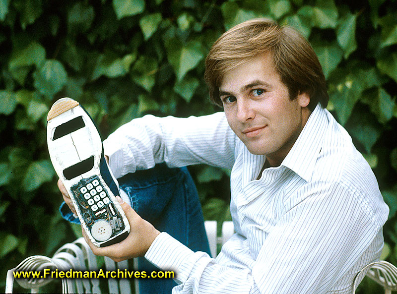 Shoes and phones These shoe phones were made for walking (pictures) - CNET main image 2
