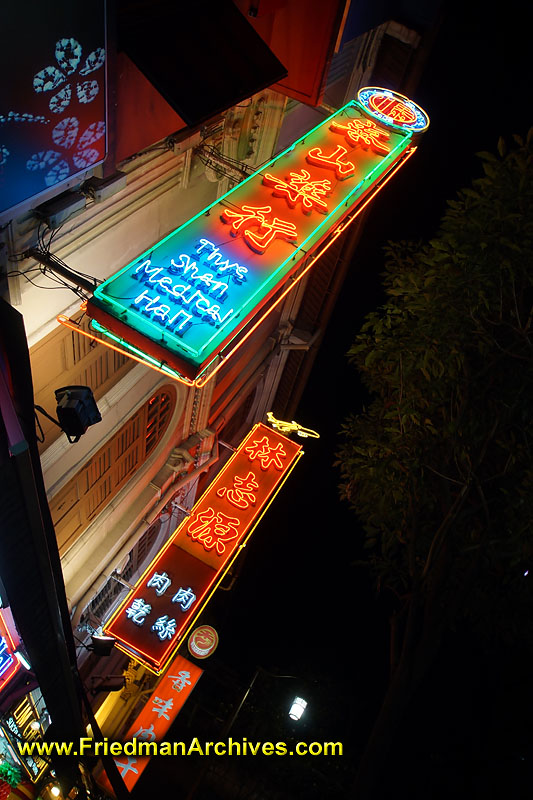 restaurant,chinatown,chinese,signs,neon,lights,colors,nighttime,street,nightlife,singapore,