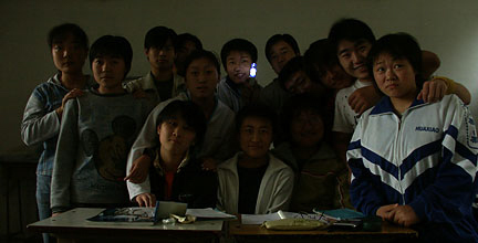 4-hour_class_in_dark