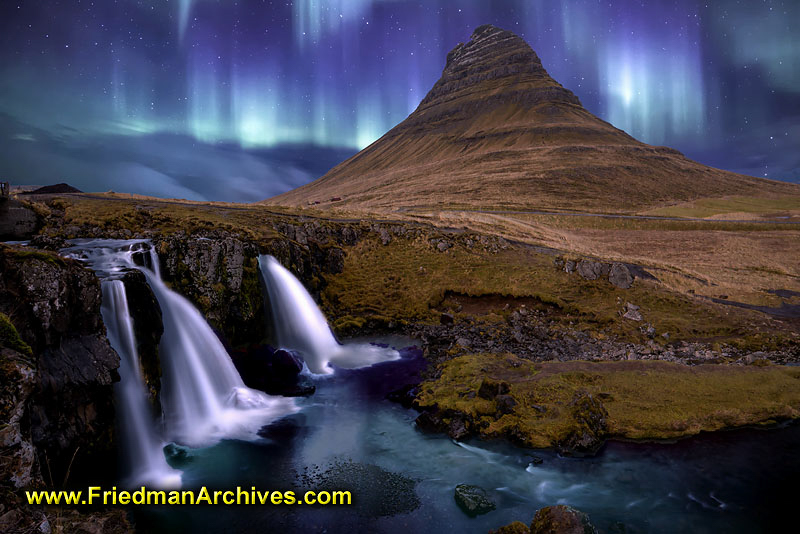 Kirkjufell mountain