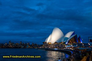 Sydney Opera House dusk Wide