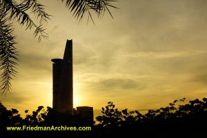 Wisma UOA Pantai Building